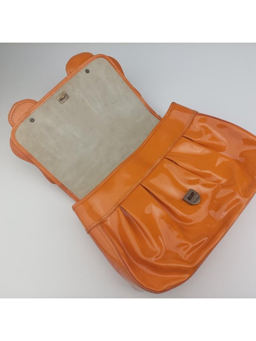 ★SOLD★ Fendi b Bag Orange Patent - Picture 15 of 15